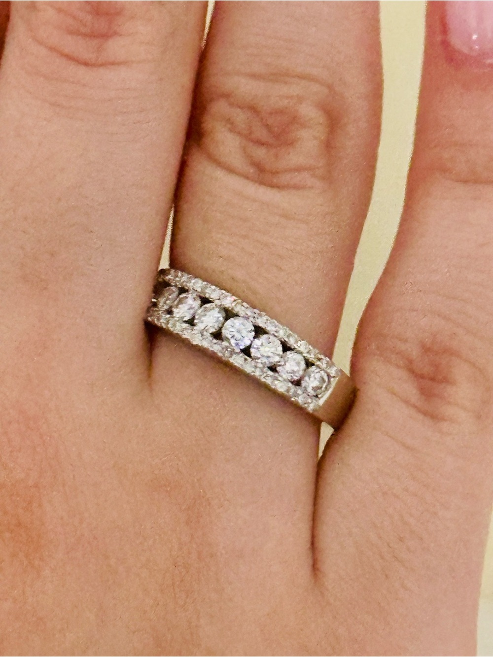 Classic White Gold Diamond-Style Band Ring